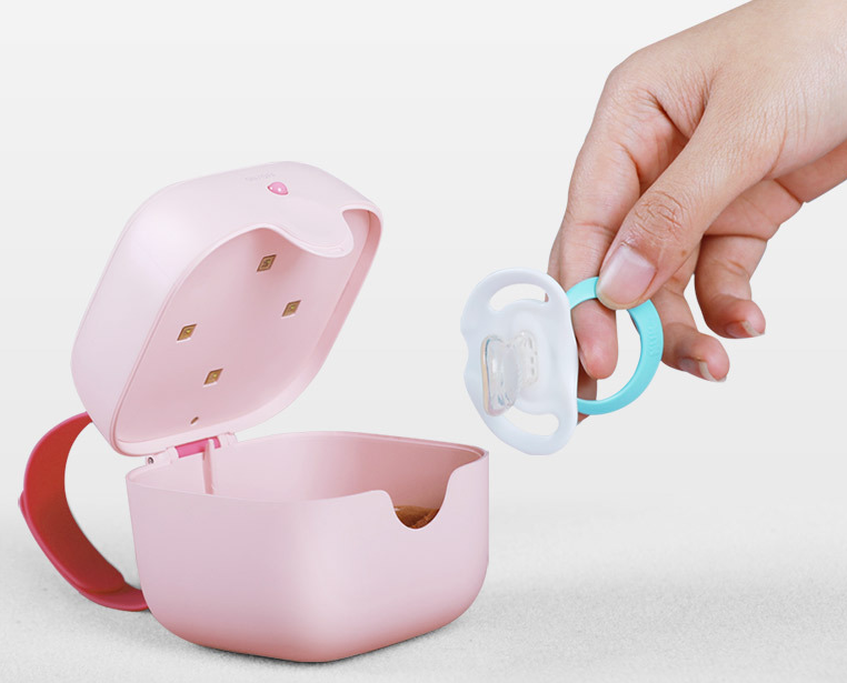 Pacifier/Nipple Cleaning Box